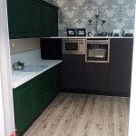 Выставочный образец кухни с вытяжкой